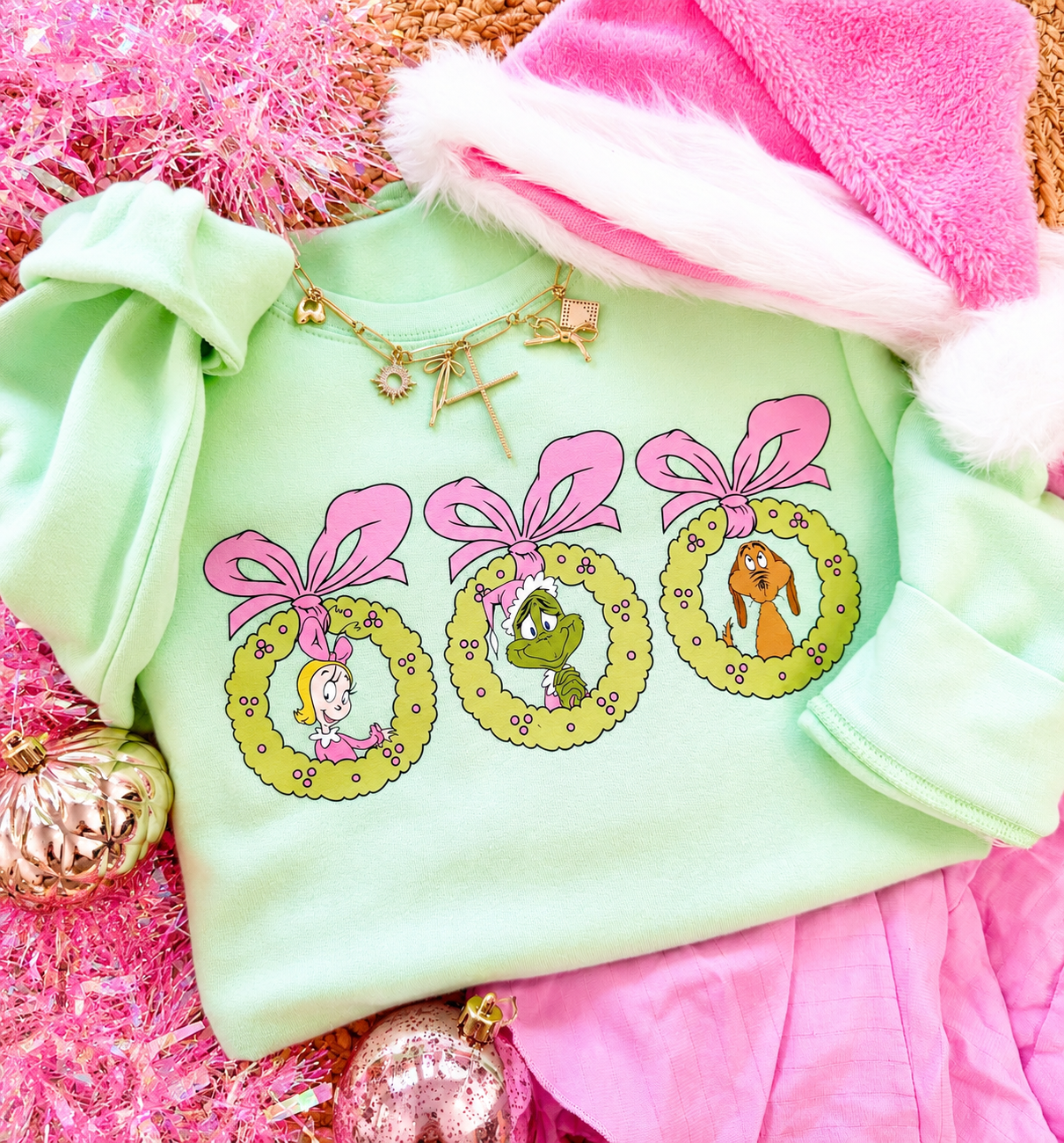 Grinch Wreaths Tee/Sweatshirt