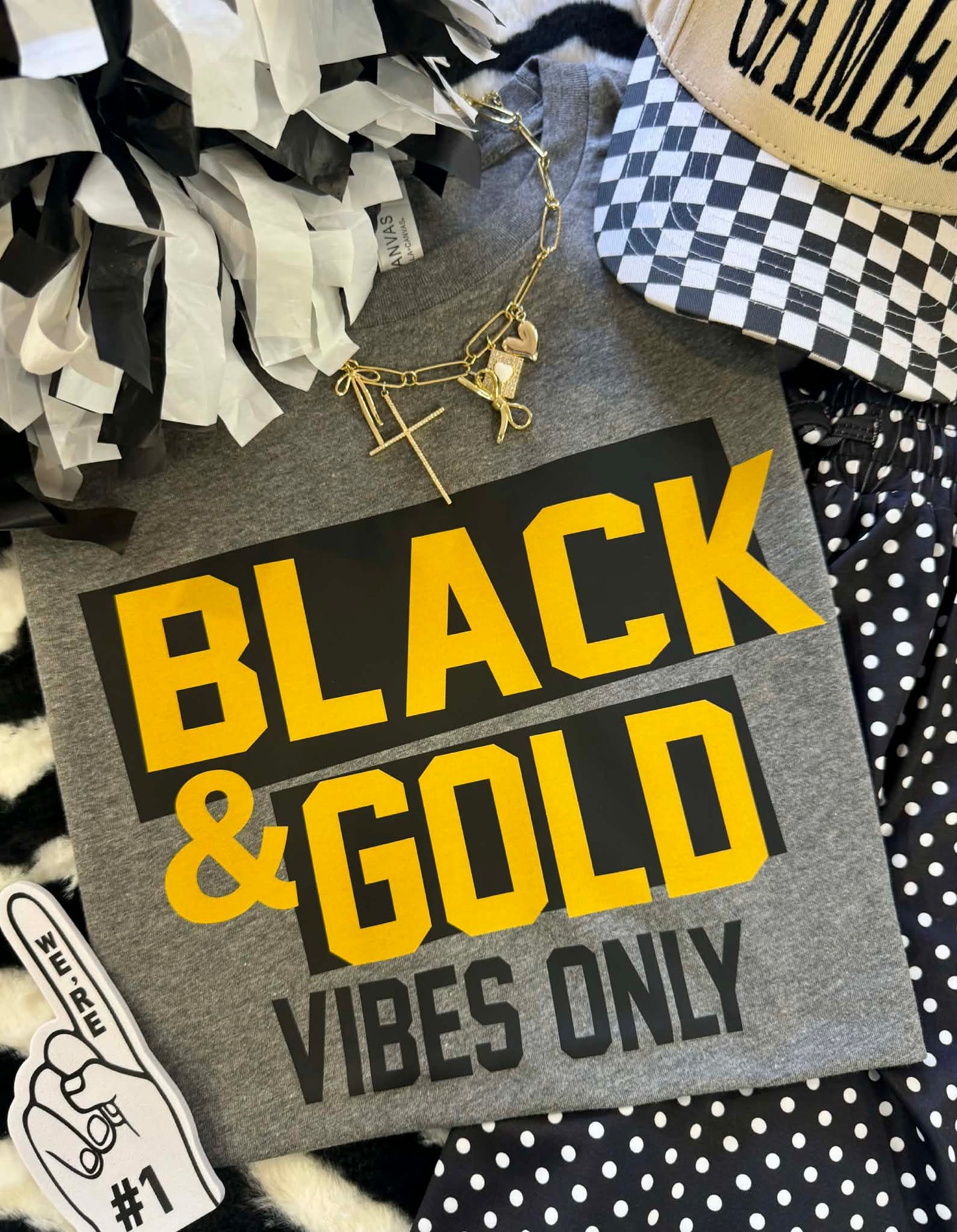 BLACK & GOLD TEE